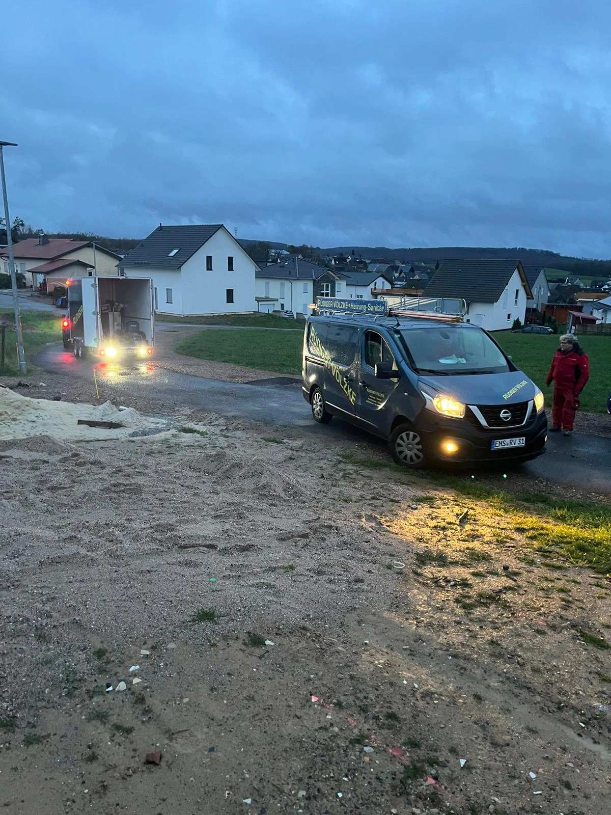 Gemeinsame Anlieferung der Wärmepumpe