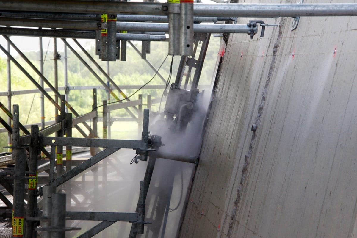 Sanierung Steinkohlekraftwerk Kühlturm in Rostock