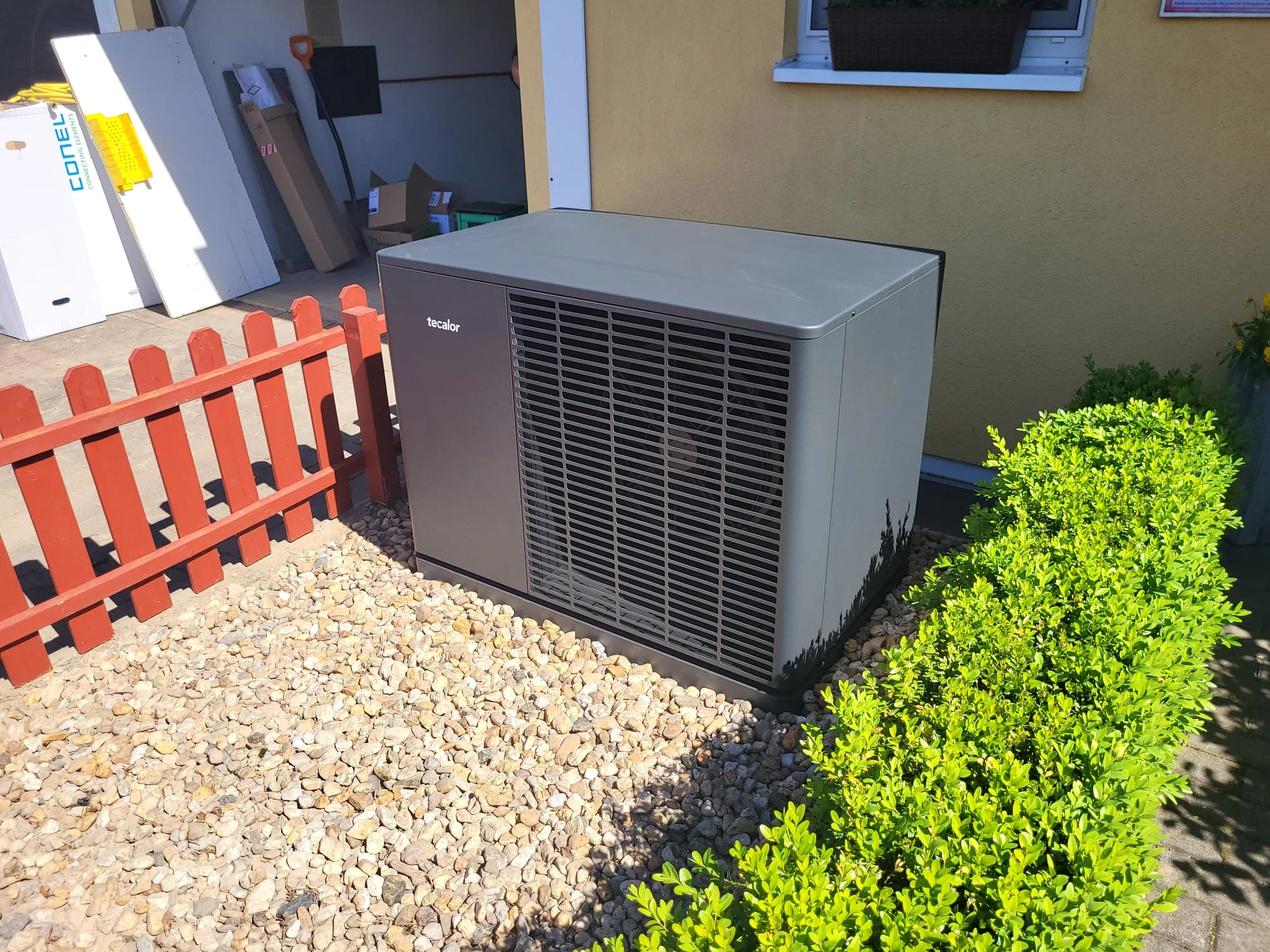 Außeneinheit Installation fertig
