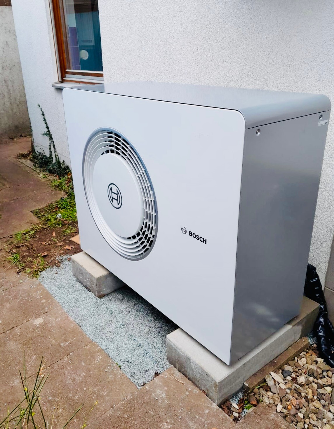 Eine von uns installierte Wärmepumpe von Bosch
