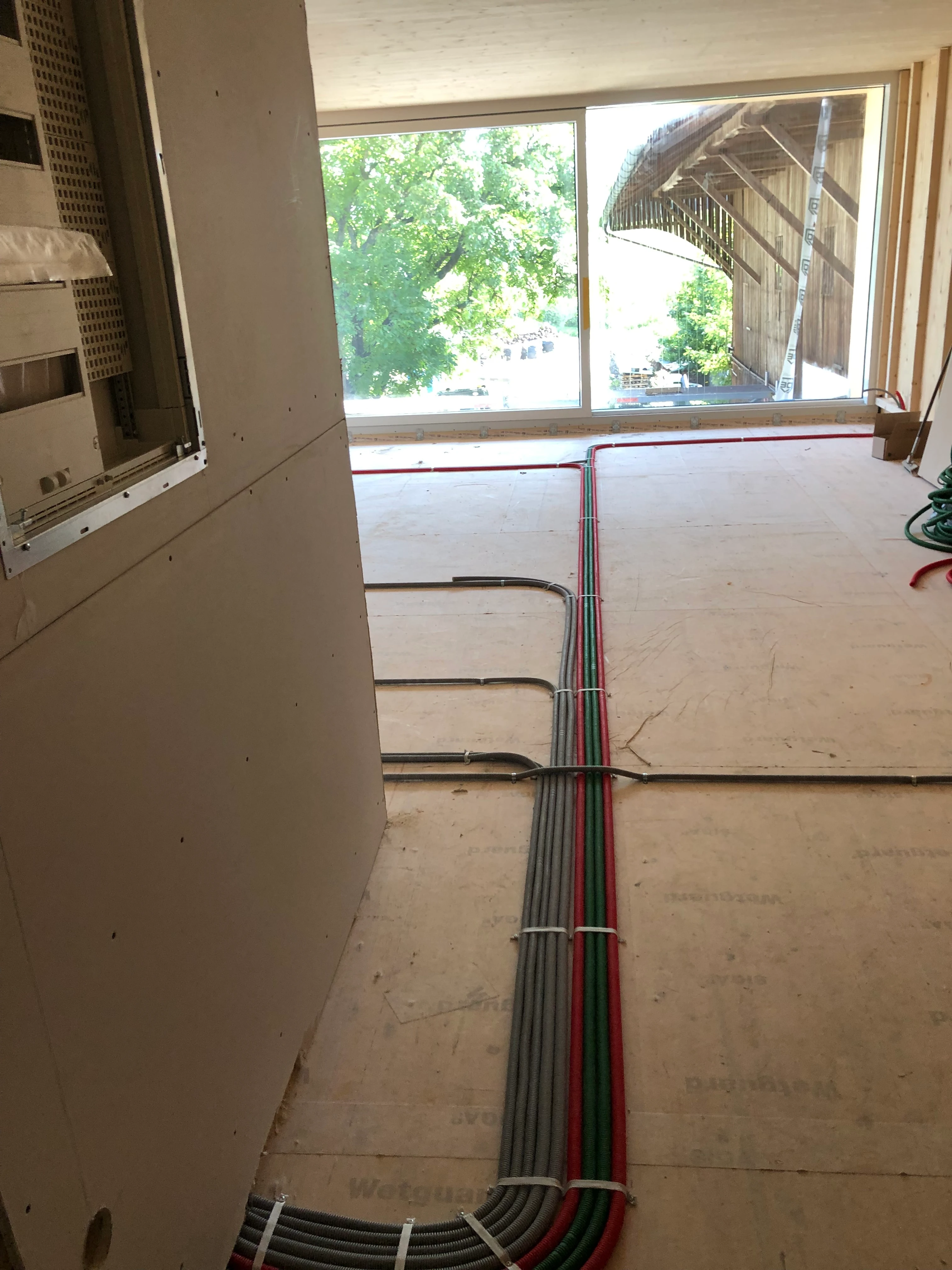 Neuinstallation im Holzbau