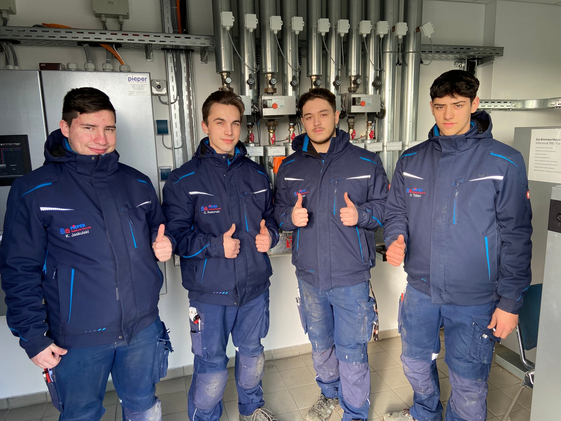 Firmenbanner PowerUs