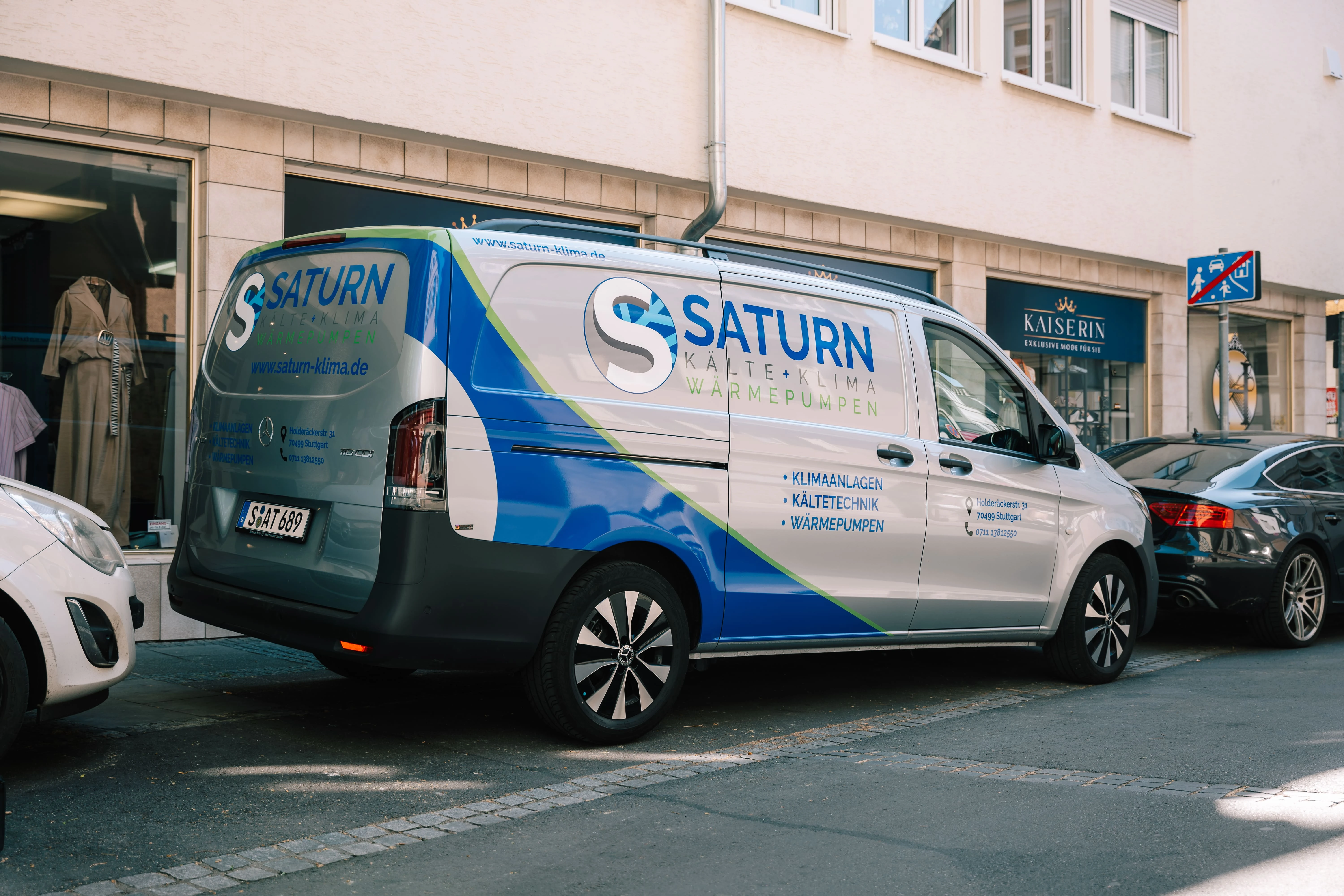 Service- und Einsatzfahrzeuge