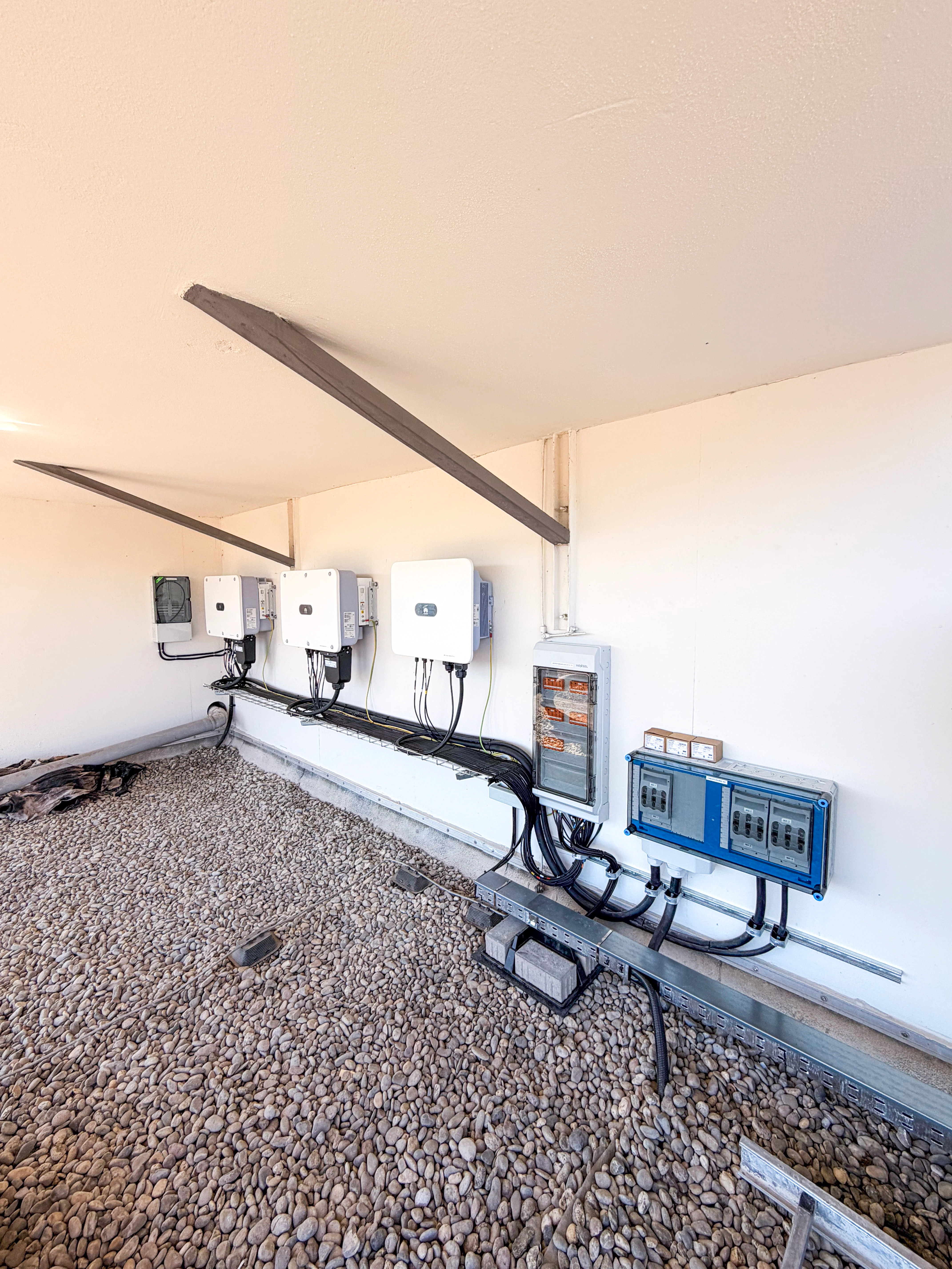 Installation PV-Anlage Modehaus