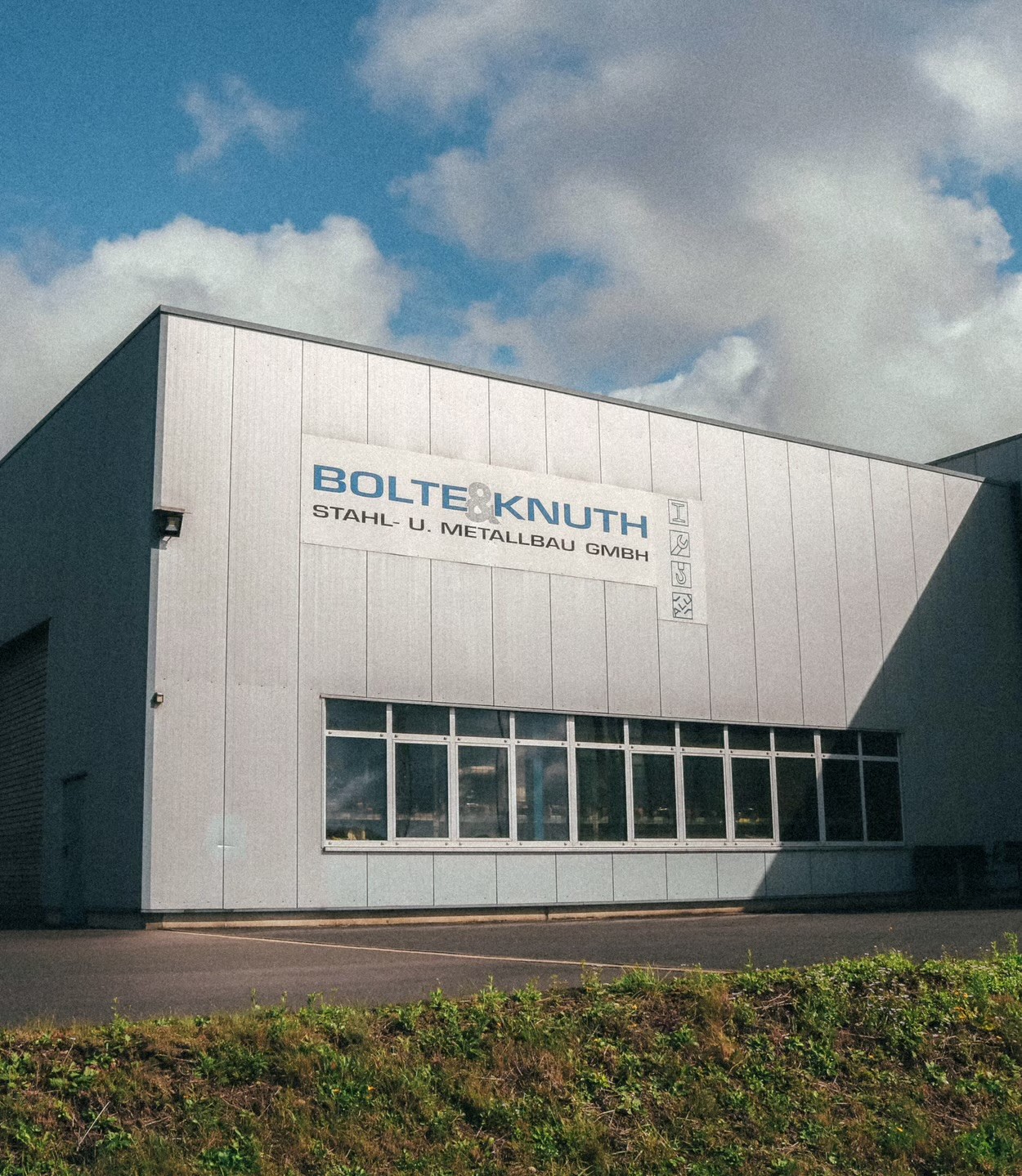 Firmenbanner PowerUs