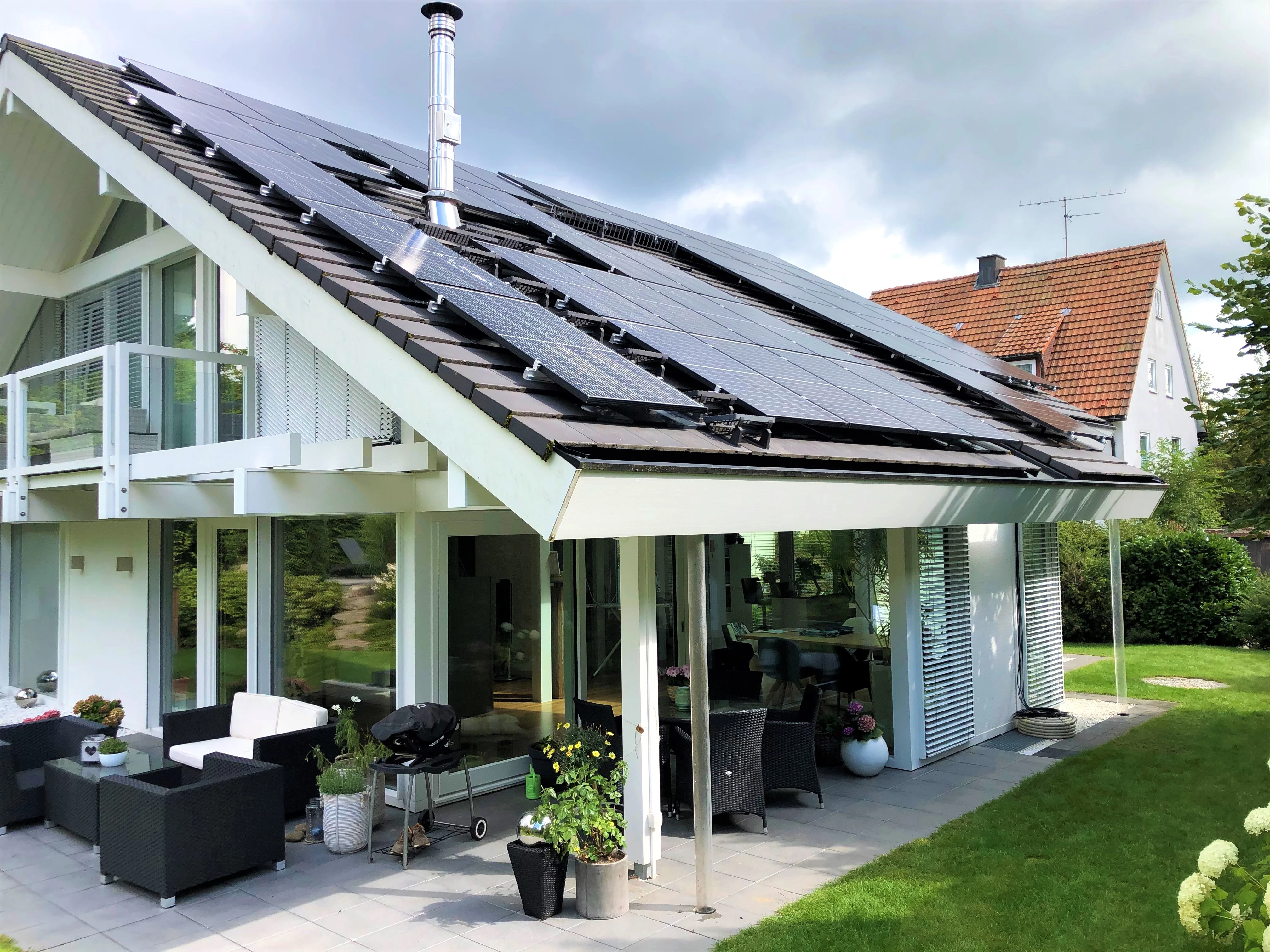 Einfamilienhaus mit PV, Speicher und Wallbox