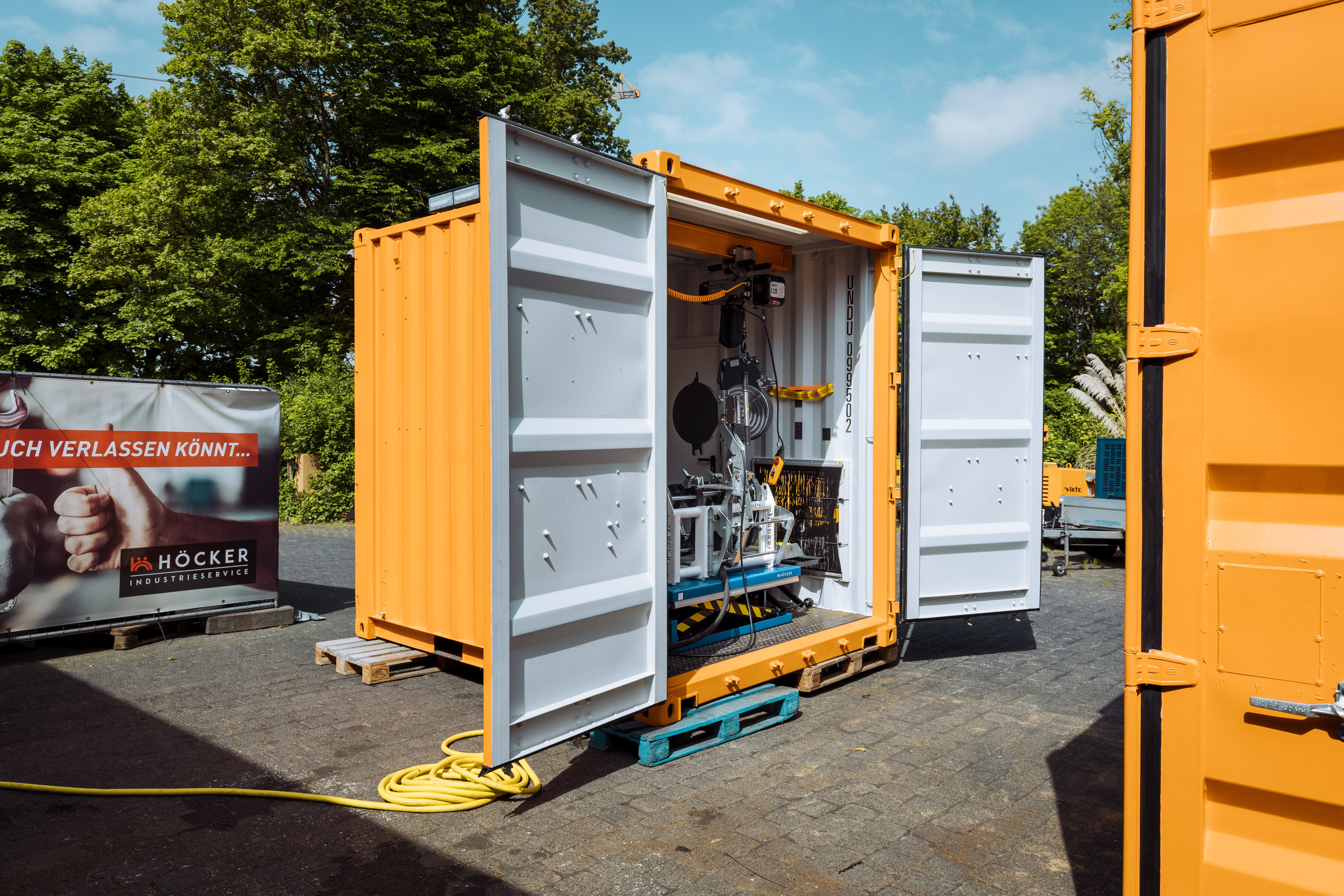 Höcker Schweißcontainer