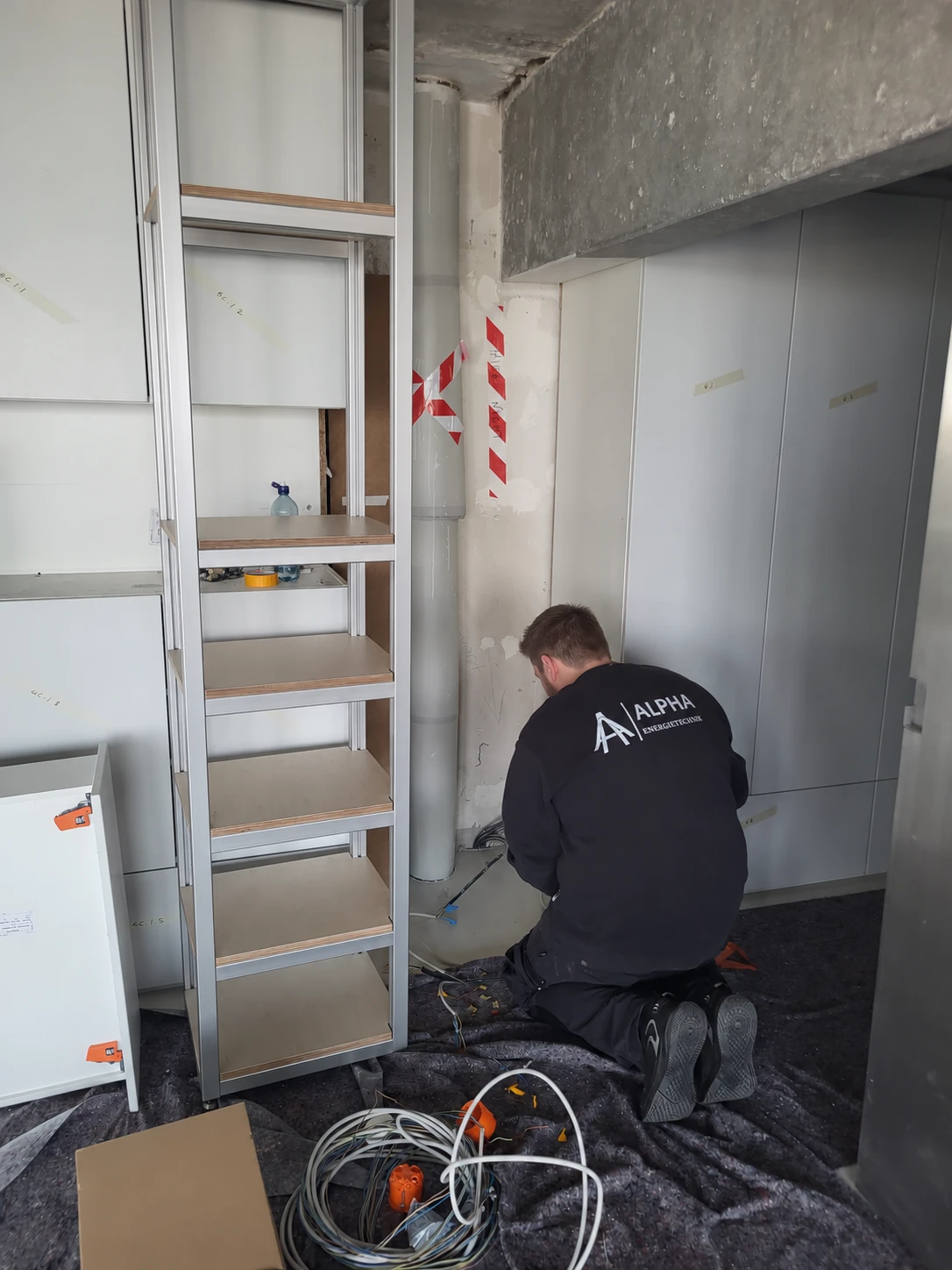 Montage einer Elektroverteilung