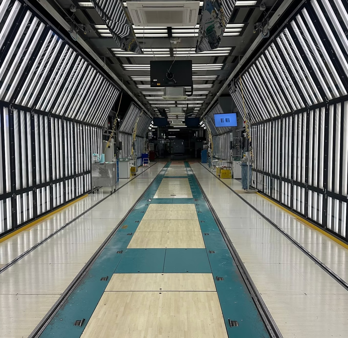 Lichttunnel Spot-Repair