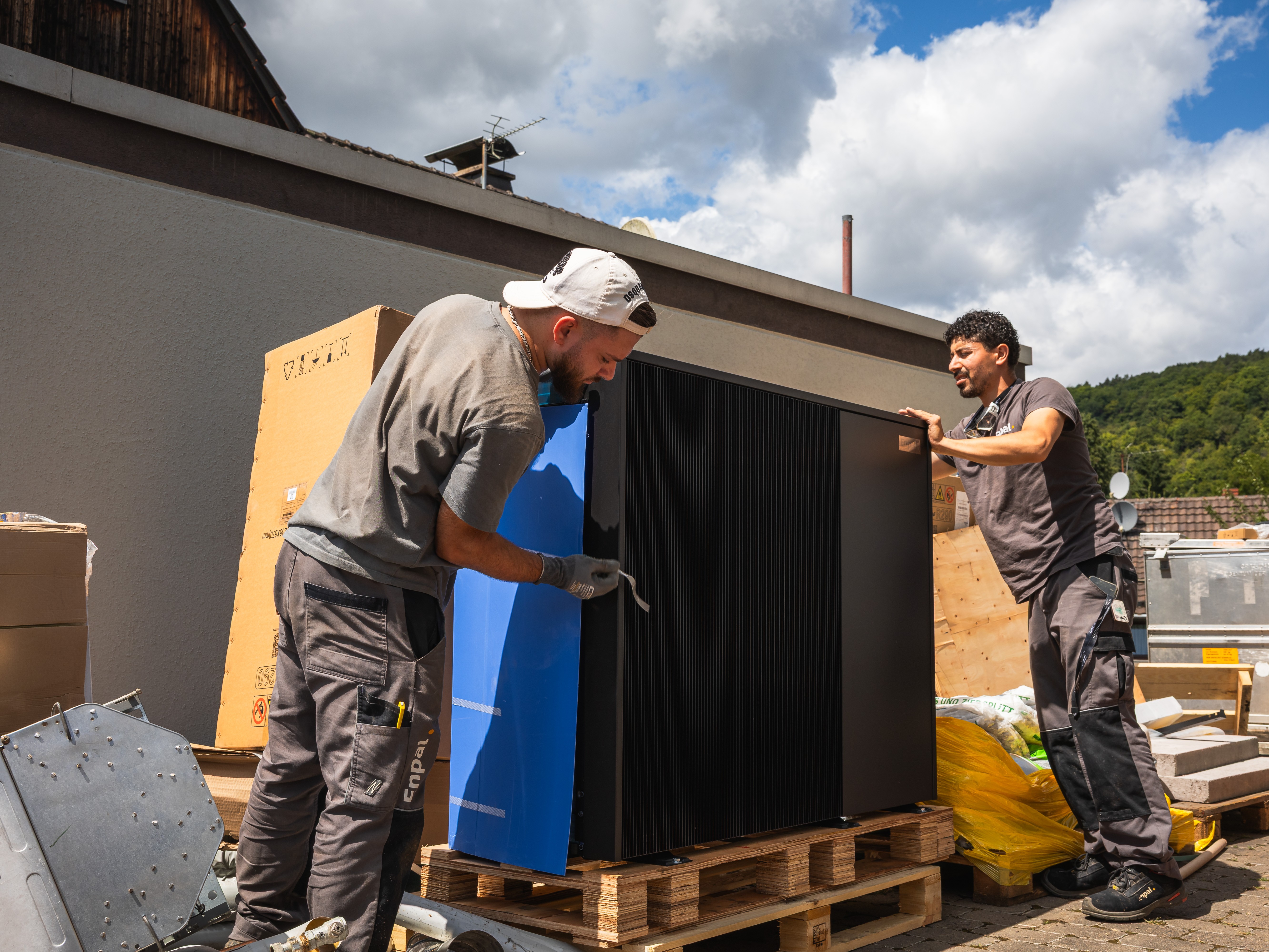 Die Enpal Wärmepumpe (Außenanlage).